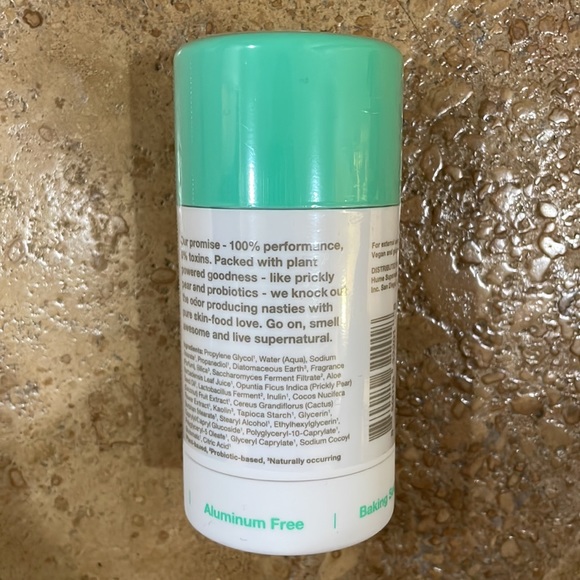 Collection of Aluminum-Free Deodorants - Picture 5 of 7